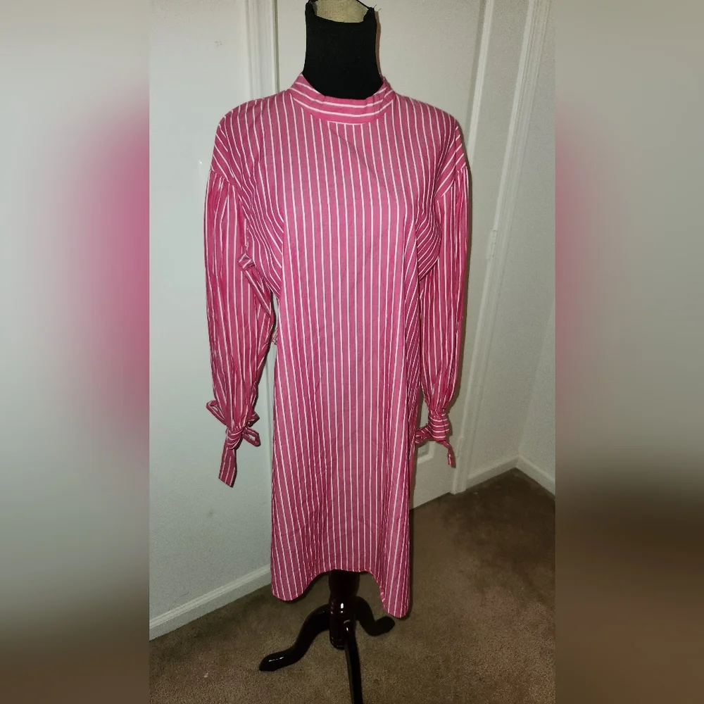 FINAL PRICE!! WHO WHAT WEAR DRESS ! - Picture 1 of 8